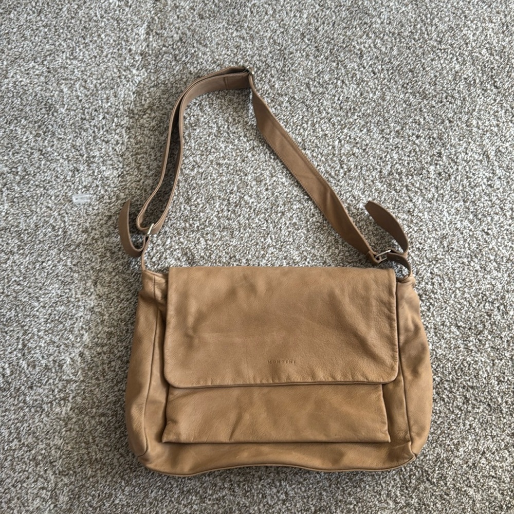 Montini beige leather handbag from Italy